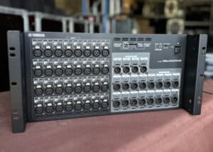 Ref 2473 Yamaha Rio 3224-D Stagebox