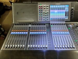 Ref 2483 Yamaha CL5 2