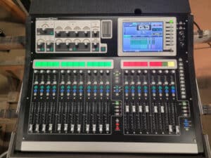 Ref 2485 A&H GLD80 chrome Mixer 4