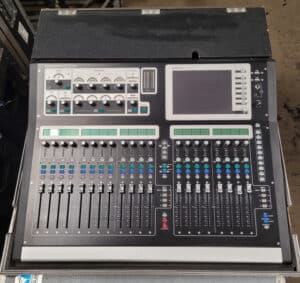Ref 2485 A&H GLD80 chrome Mixer 6