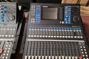 Ref 2501 Yamaha LS9-16 5