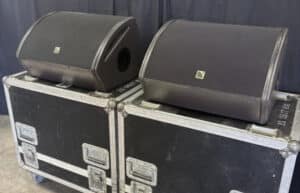 Ref 2537 L-acoustics 115XT-HiQ monitor 2